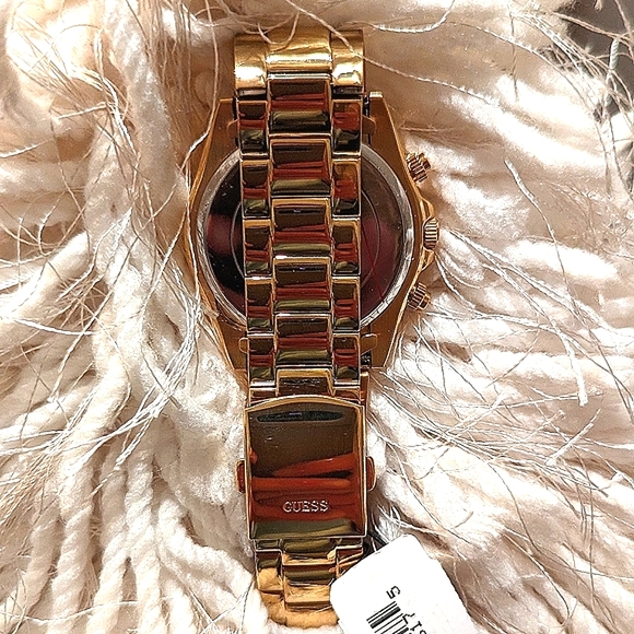 NWT/NIB! GUESS, Women's Watch-39mm, Gold-Tone - Picture 6 of 7